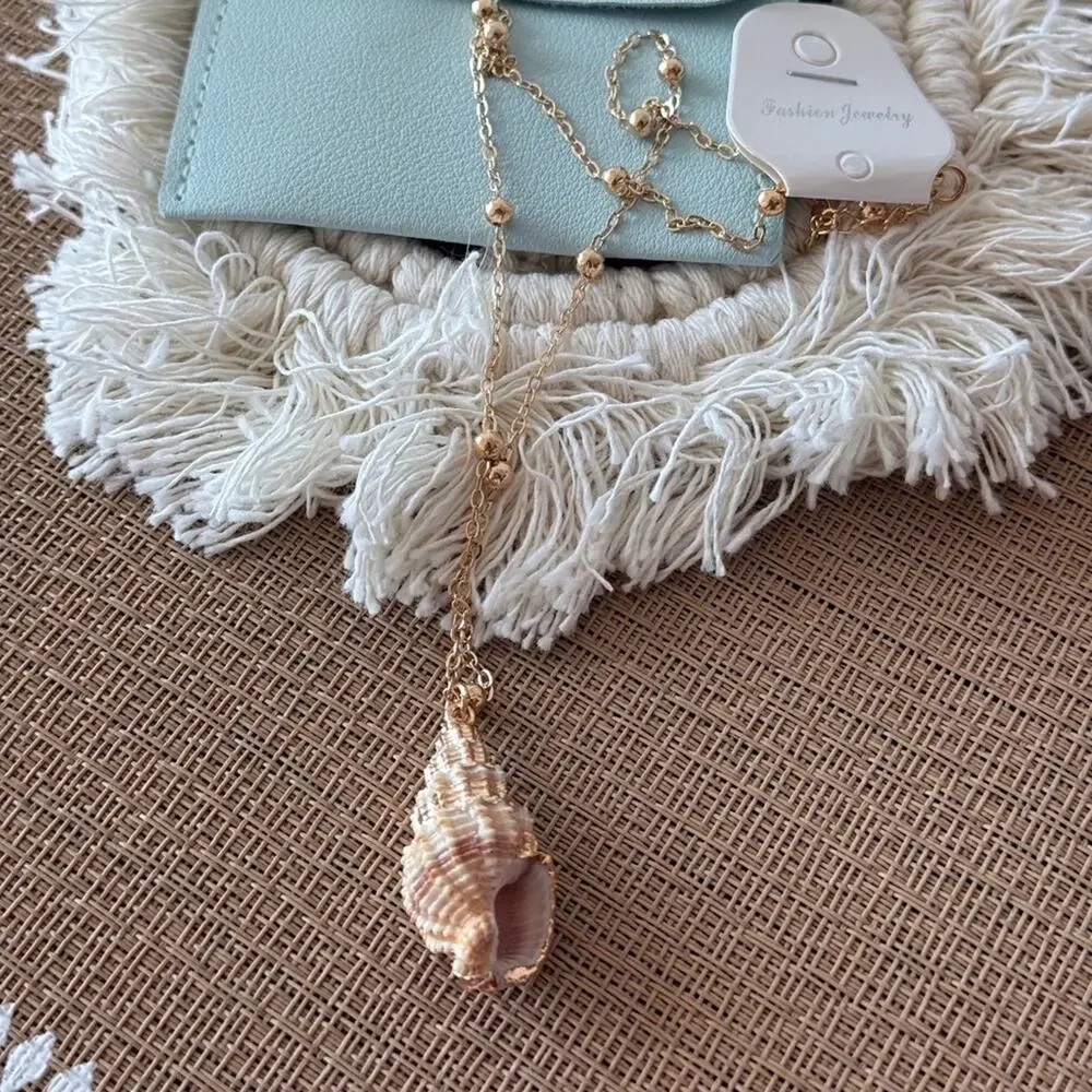 Gold Shell Pendant Necklace
